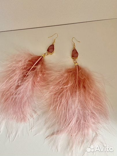 Серьги с перьями