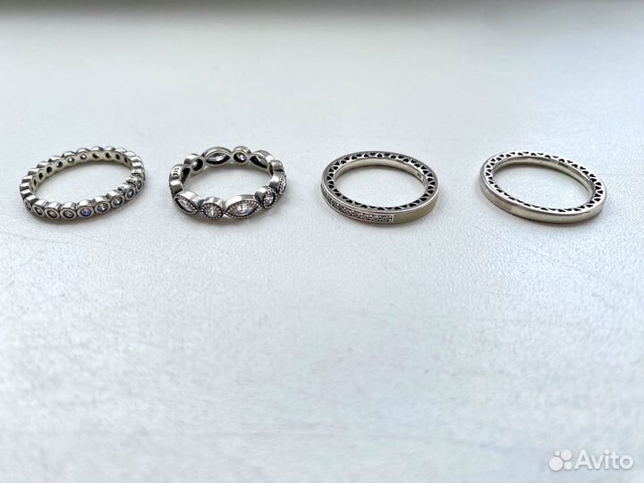 Кольца, серьги, колье Pandora