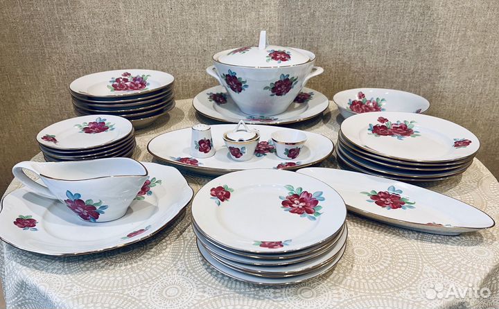Столовый сервиз 