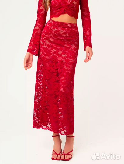 Юбка красная кружевная