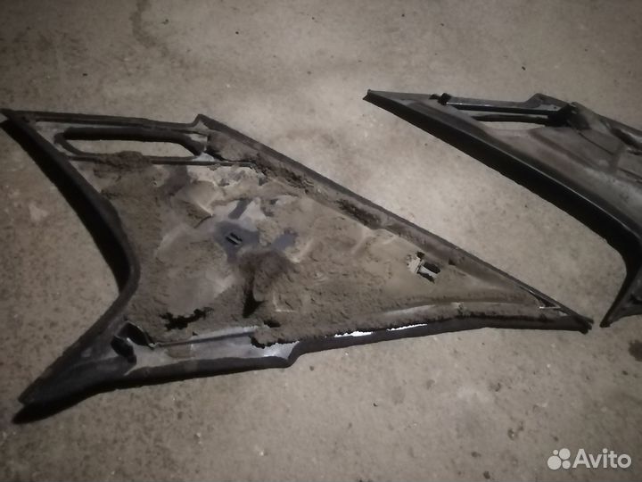 Е34 E32 правые обшивки задних стоек салона bmw e34