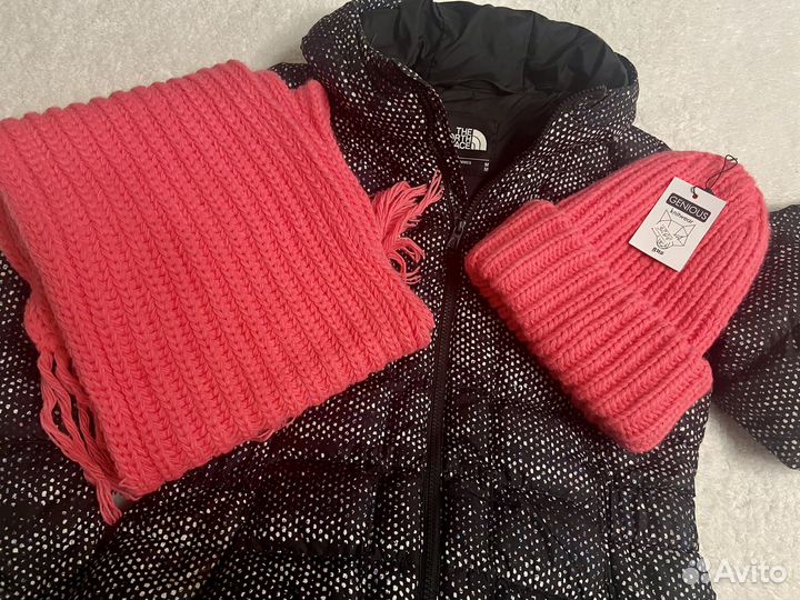 Комплект шапка и шарф новый