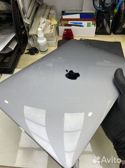 Антигравийная пленка на телефон