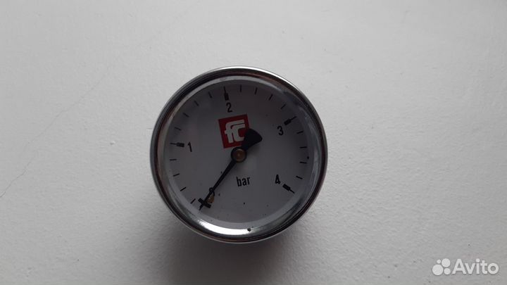 Манометр радиального подключения FC