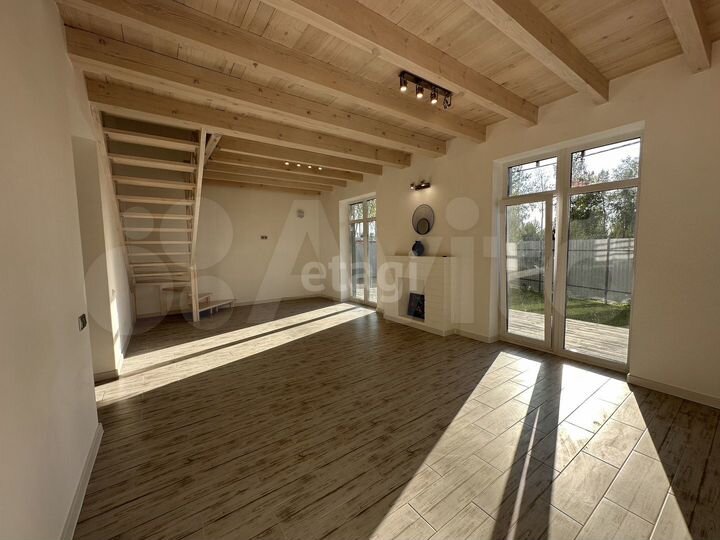 Дом 128 м² на участке 6 сот.