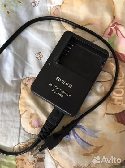 Зарядное устройство BC-W126 Fujifilm