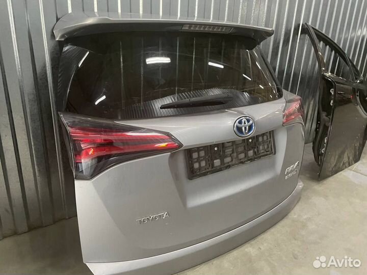 Крышка багажника toyota rav 4 ca 40