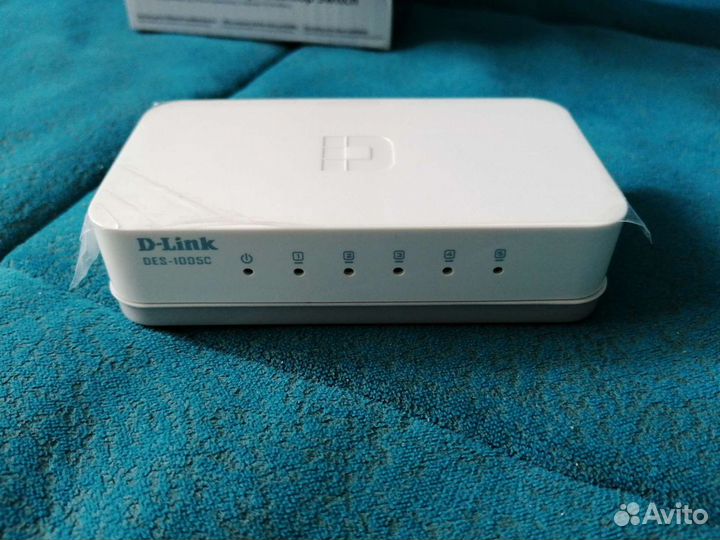 Коммутатор D-link des-1005c новый