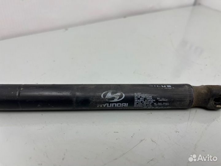 Амортизатор крышки багажника Hyundai Sonata IV