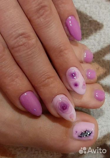 Мастер маникюра и педикюра