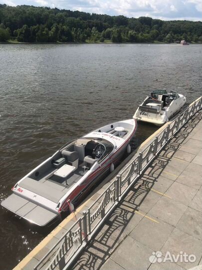 Прогулки на катере/яхте по центру Москвы