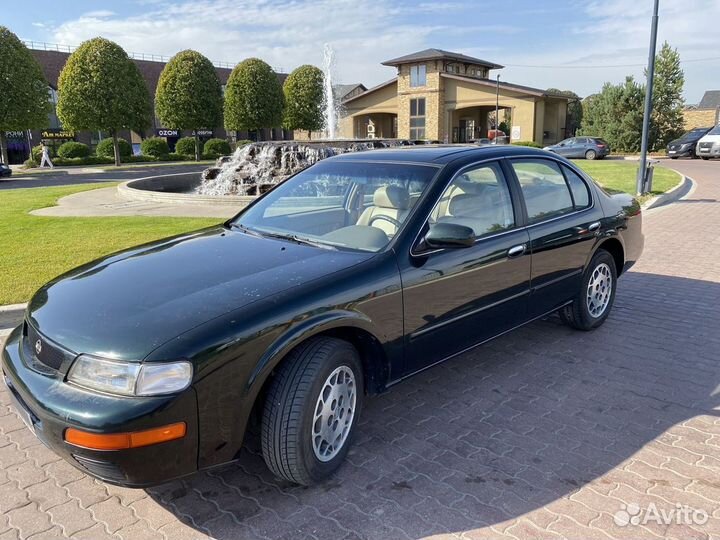 Nissan Maxima 3.0 AT, 1996, 640 км