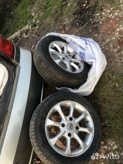 Колёса летние r14 Nissan