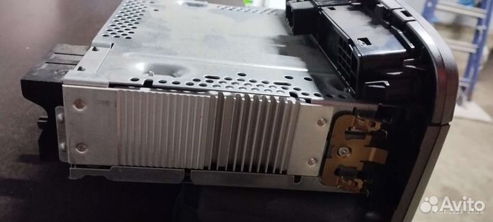 Головное устройство peugeot 408