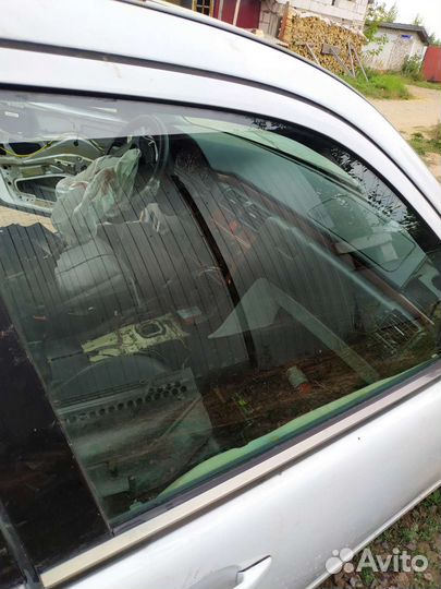 Стекла боковые mercedes w210