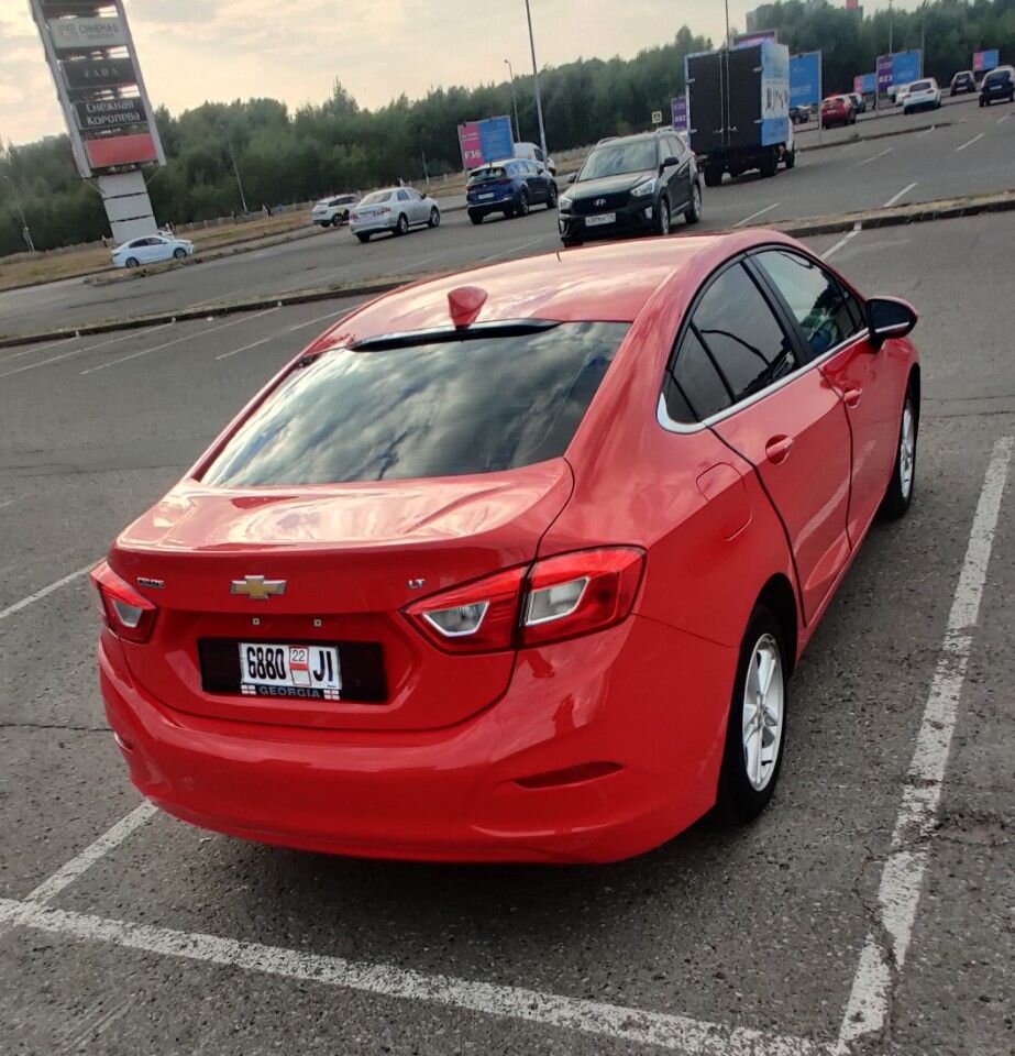 Chevrolet Cruze: фото владельца