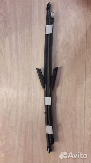 Дворник на автомобиль