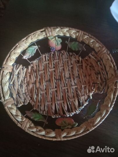 Плетёная корзинка - поднос ручной работы