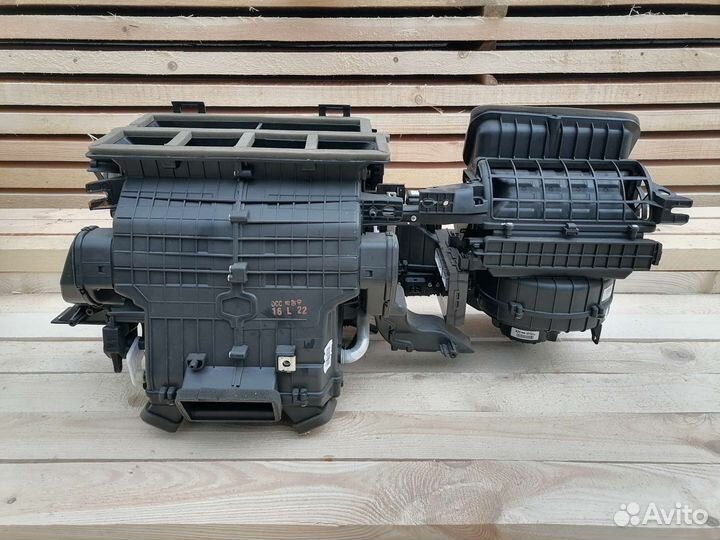 Kia quoris KH Корпус отопителя отопитель в сборе