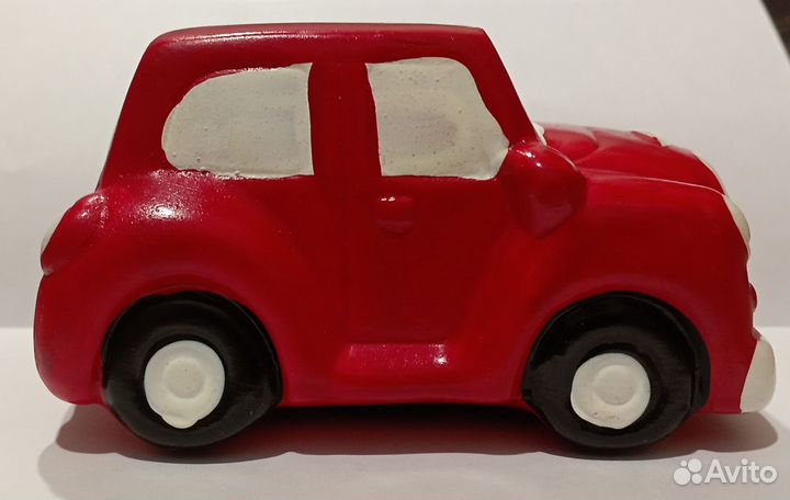 Копилка автомобиль красный
