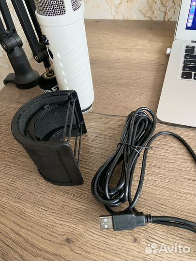 Студийный usb-микрофон rode podcaster