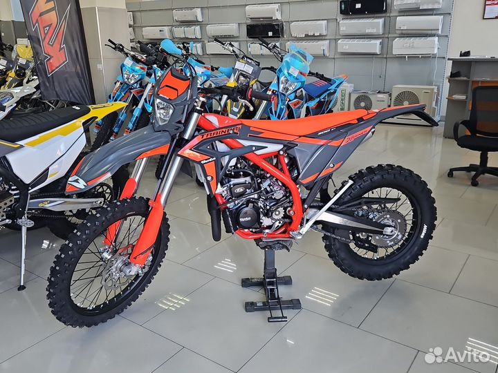 Мотоцикл Beta Xtrainer 300 (2025)