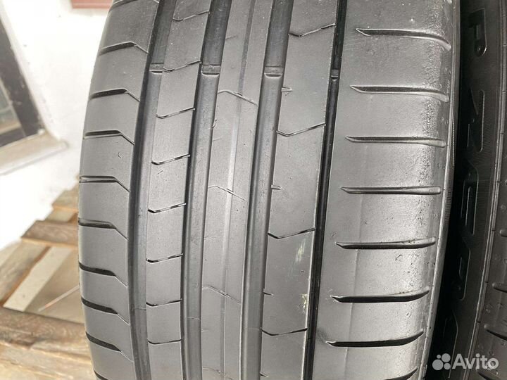 Pirelli P Zero PZ4 255/35 R20