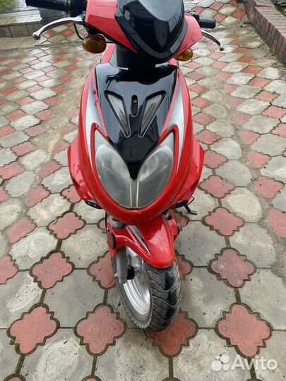 Продам скутер 80куб