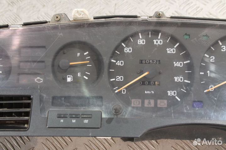 Панель щиток приборов Toyota Supra 70 JZA70 МКПП