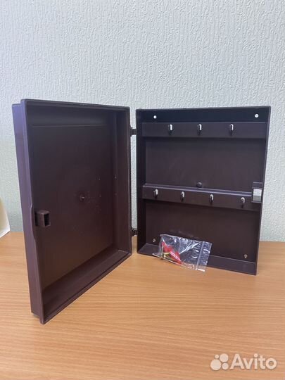 Ключница настенная