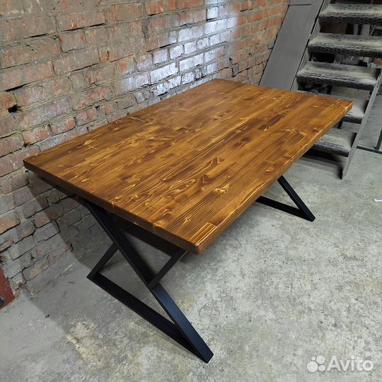 Компьютерный стол, игровой стол