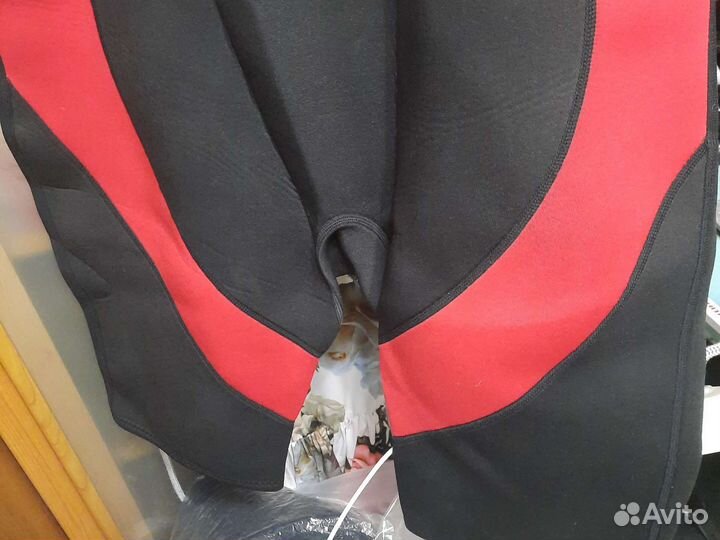 Гидрокостюм короткий мужской,56-58р,б/у 2дня