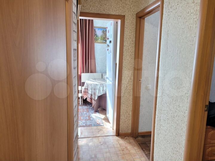 2-к. квартира, 41 м², 1/3 эт.