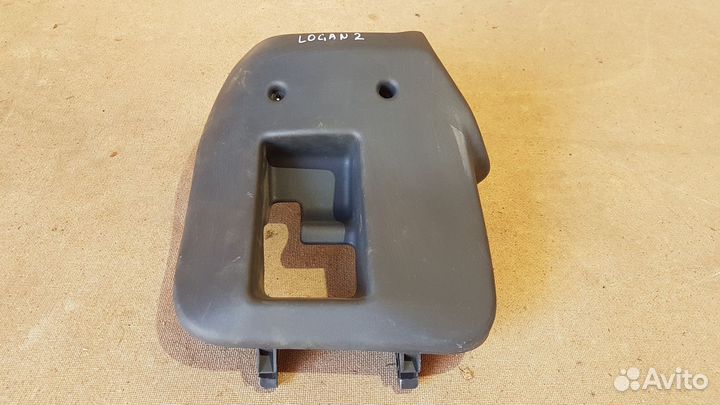 Кожух рулевой колонки logan 2 sandero 2 484729862r