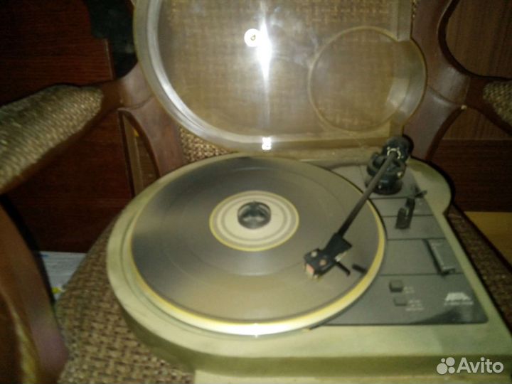 Проигрыватель сонет 208с