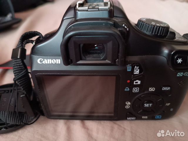 Зеркальная камера canon EOS 1100D объявление продам