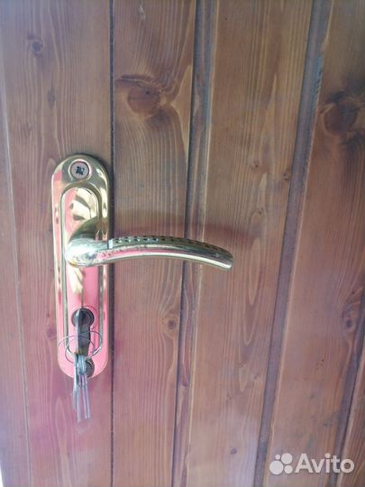 Дверь входная новая