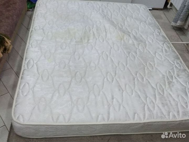 Матрас 160х200 бу