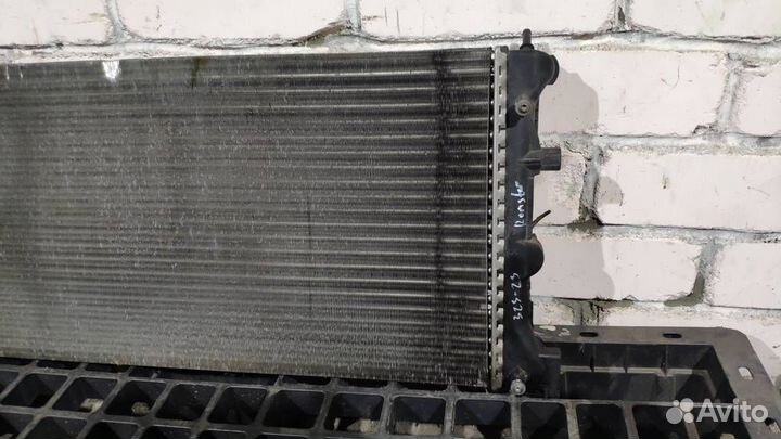Радиатор основной от Skoda Roomster 2006