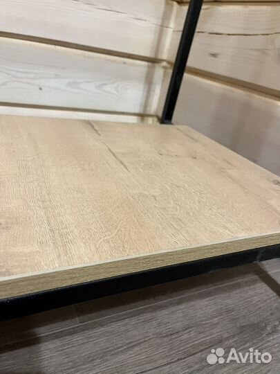 Вешалка для одежды напольная металлическая