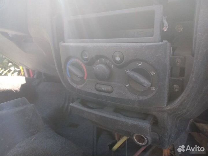 Блок управления печки Chevrolet Aveo T200 2006