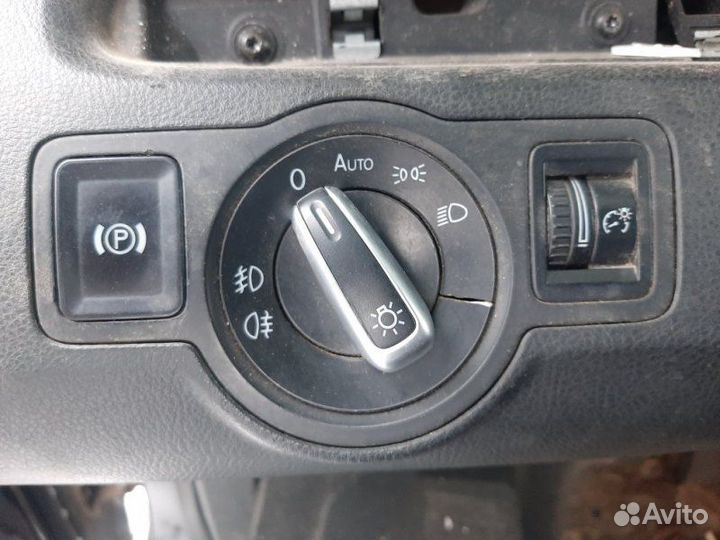 Блок управления светом Volkswagen Passat Cc 1.8