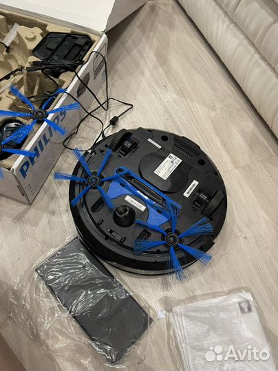 Робот пылесос philips fc8820
