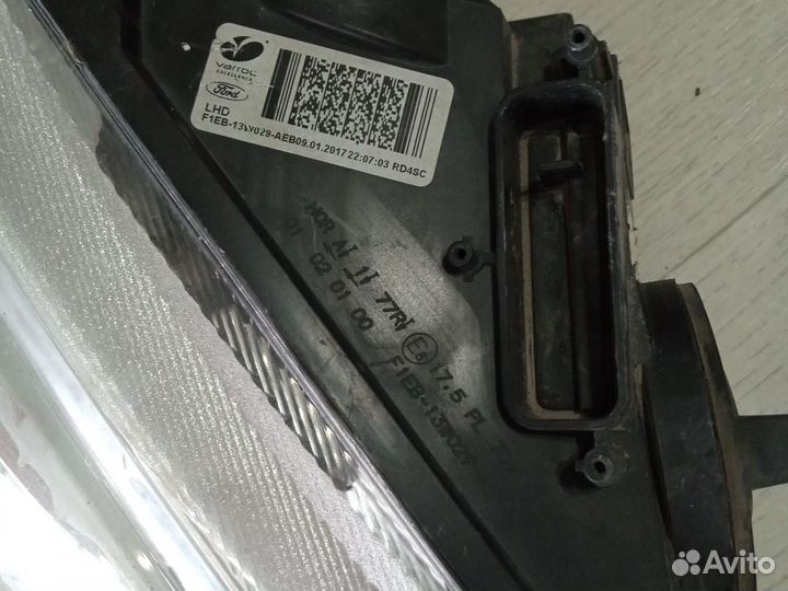 Фара правая передняя ford focus 3