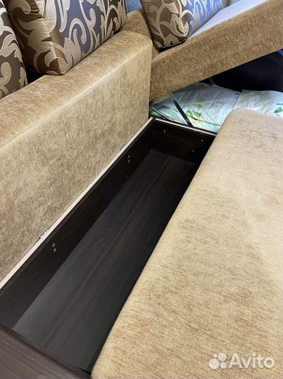 Угловой диван