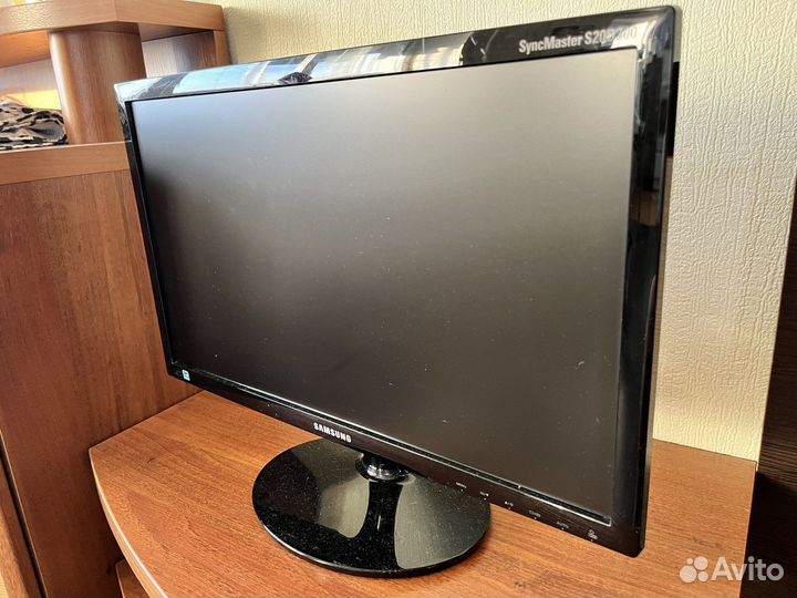 Монитор Samsung S20B300