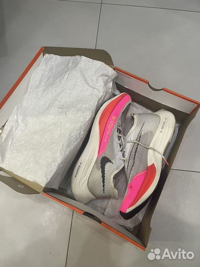 Кроссовки nike zoomx vaporfly next 2 б/у