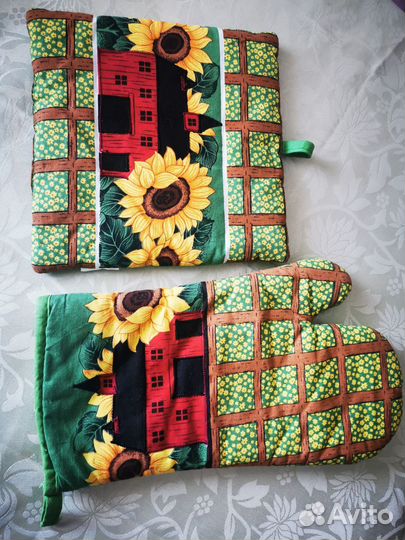 Прихватка и варежка для кухни. Передники кухонные