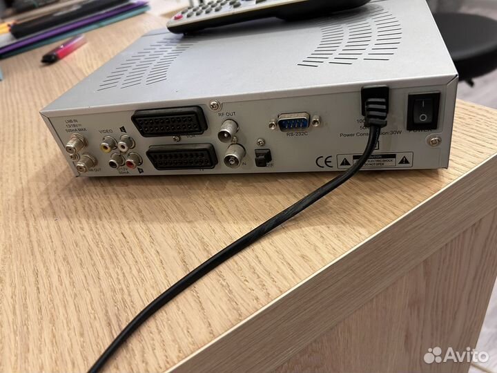 Ресивер тюнер спутникового телевидения Globo