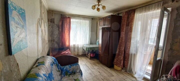 2-к. квартира, 50 м², 1/9 эт.